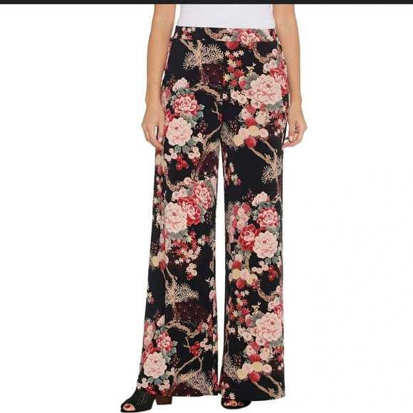 GILI FLORAL WIDE LEG PANTS - Picture 1 of 4